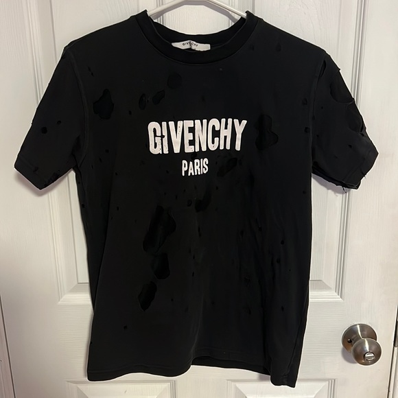 Givenchy t-shirt - Picture 1 of 6